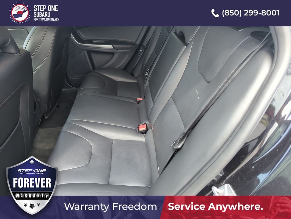Used 2018 Black Volvo T5 image 30