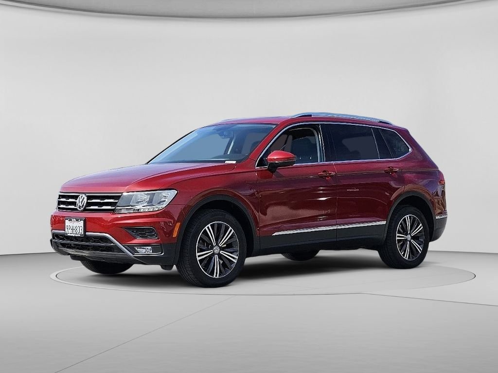 Used 2018 Cardinal Red Metallic Volkswagen 2.0T SEL image 6
