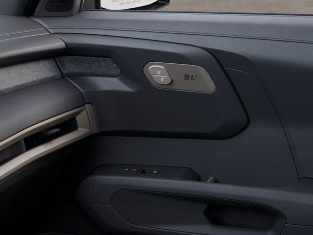 New 2027 Ivory Kia EX image 25