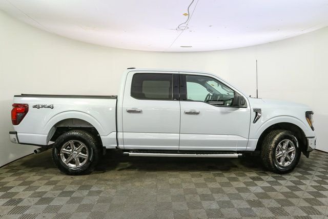 Used 2025 White Ford XLT image 12