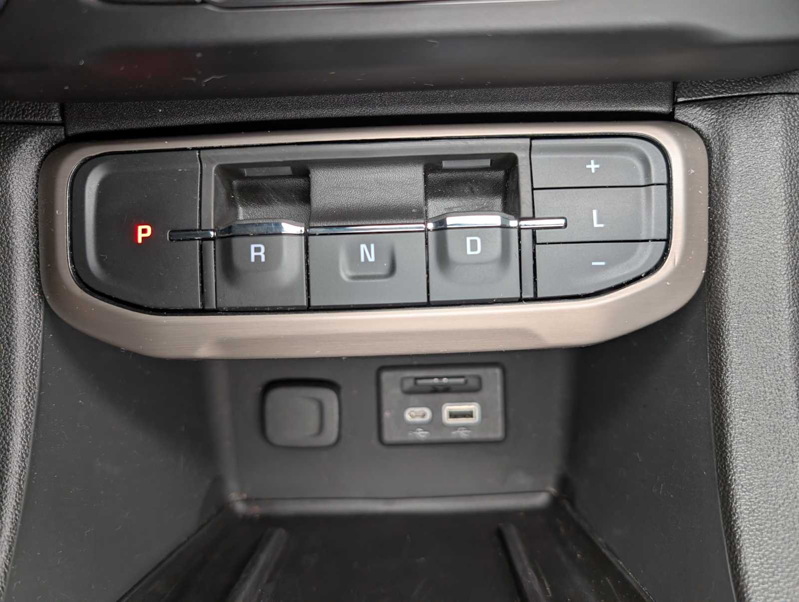 Used 2023 Volcanic Red Tintcoat GMC Denali image 32