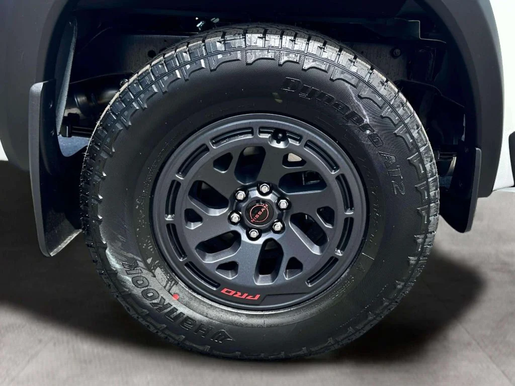 New 2026 Glacier White Nissan Crew Cab PRO-4X® image 10