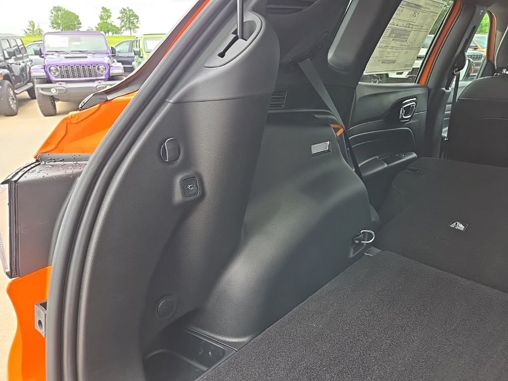 New 2026 Joose Exterior Paint Jeep Latitude image 84