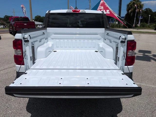 New 2026 Oxford White Ford XLT image 13