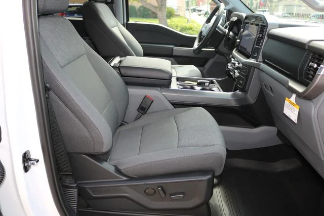 New 2026 Oxford White Ford XLT image 52