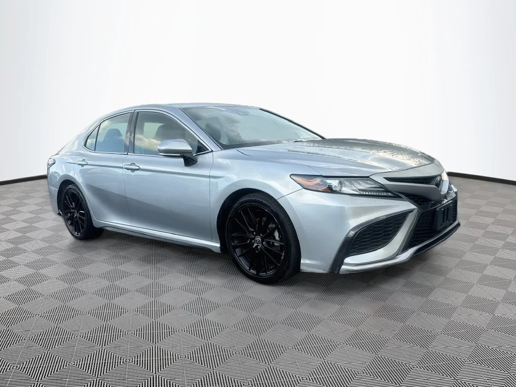 Used 2022 Silver Toyota XSE image 4