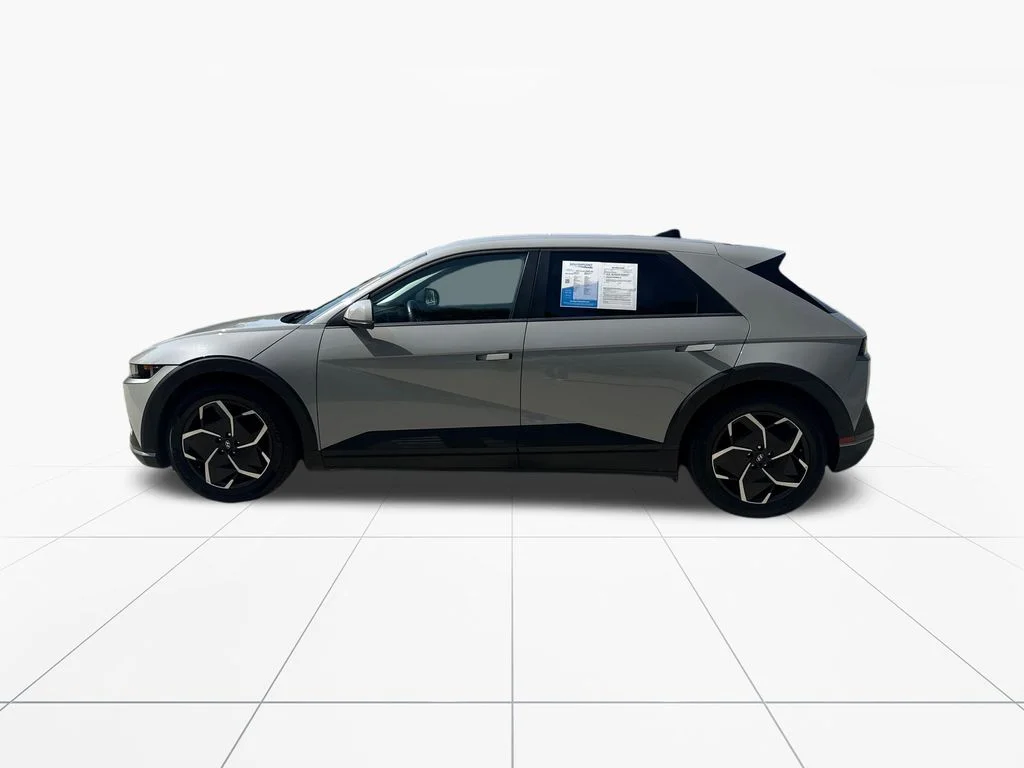 Used 2023 Cyber Gray Hyundai SEL image 4