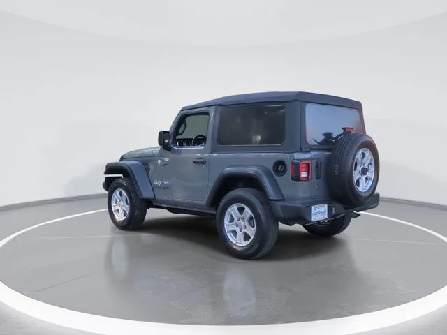 Used 2020 Gray Jeep Sport S image 6