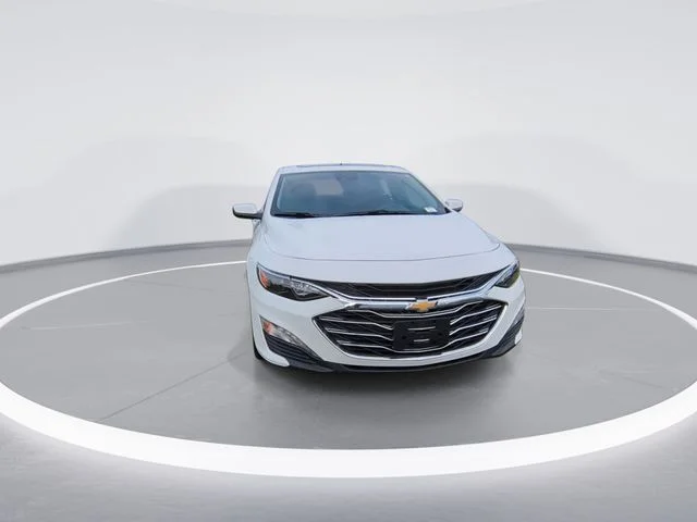Used 2024 White Chevrolet LT image 2