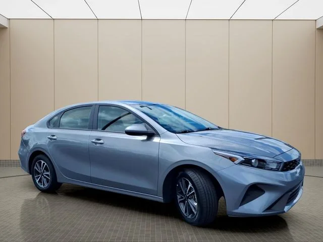 Used 2024 Gray Kia LXS image 5