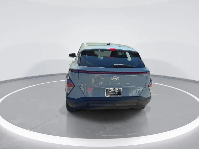 Used 2027 Green Hyundai SE image 7