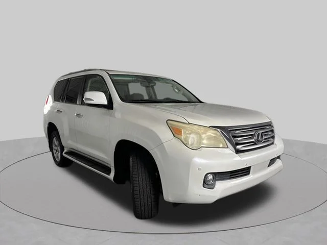 Used 2010 White Lexus 460 image 4