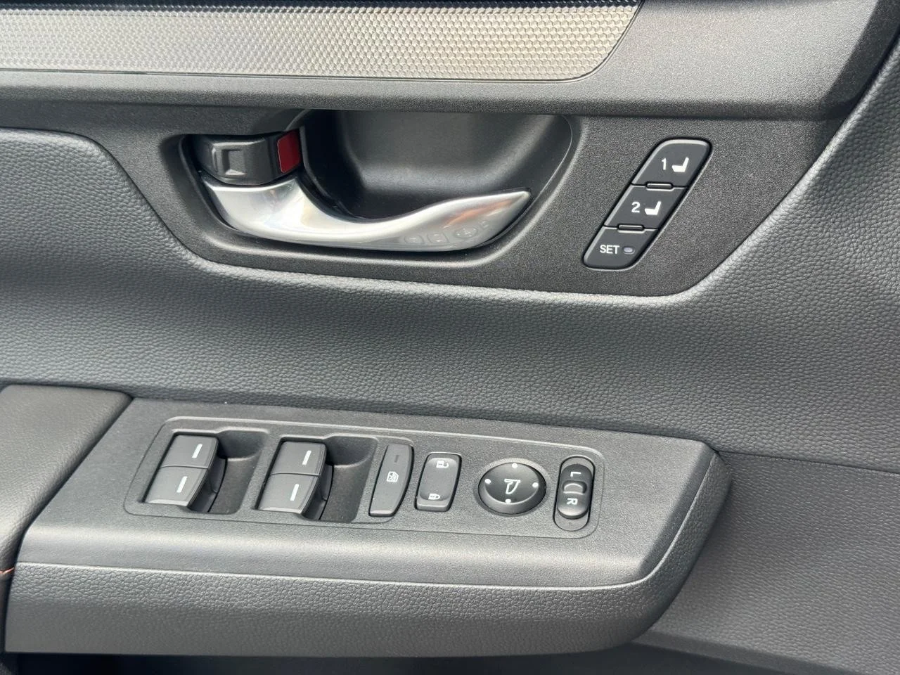 2025 Honda CR-V Sport-L - Photo 25