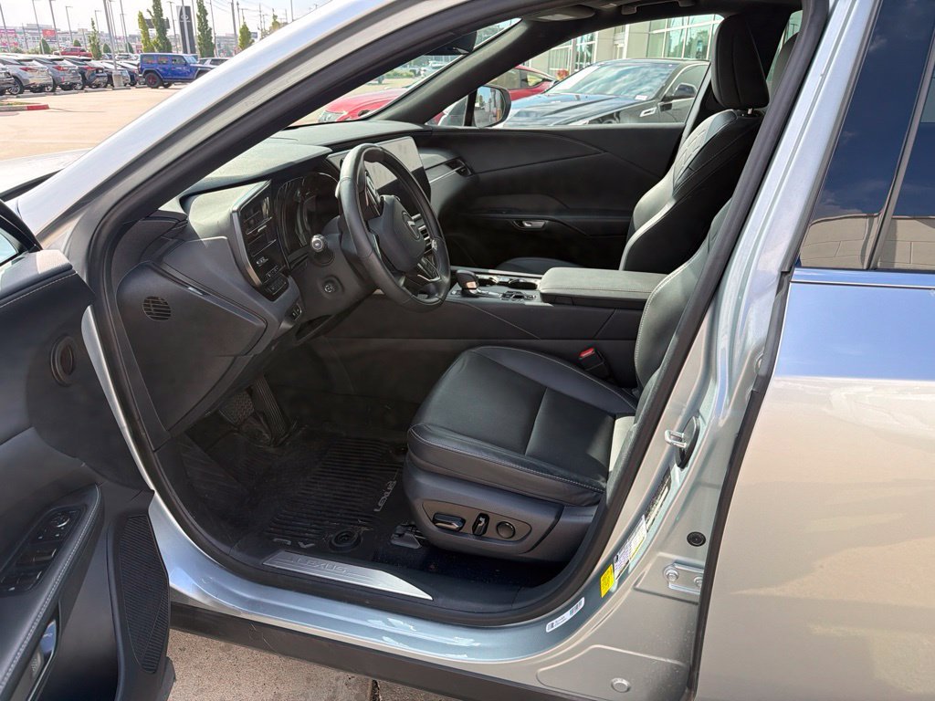 Used 2025 Iridium Lexus 350 Premium image 3