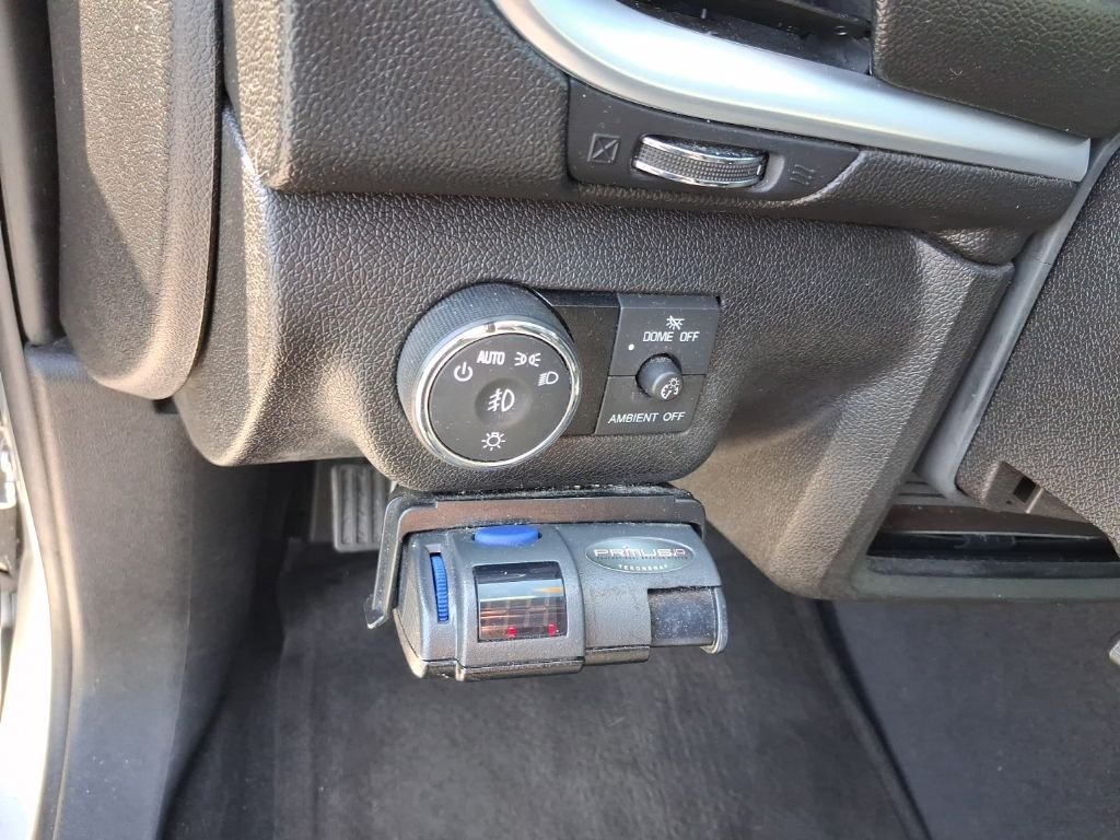 Used 2016 Silver Chevrolet 2LT image 31