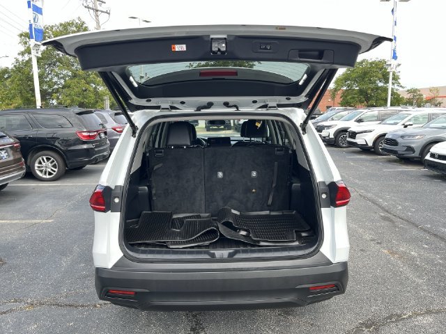 Used 2024 Beige Toyota XLE image 28