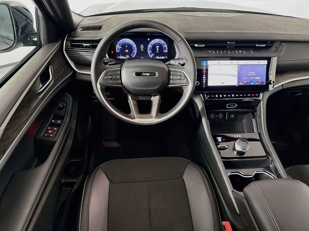 New 2027 Black Jeep Altitude image 23