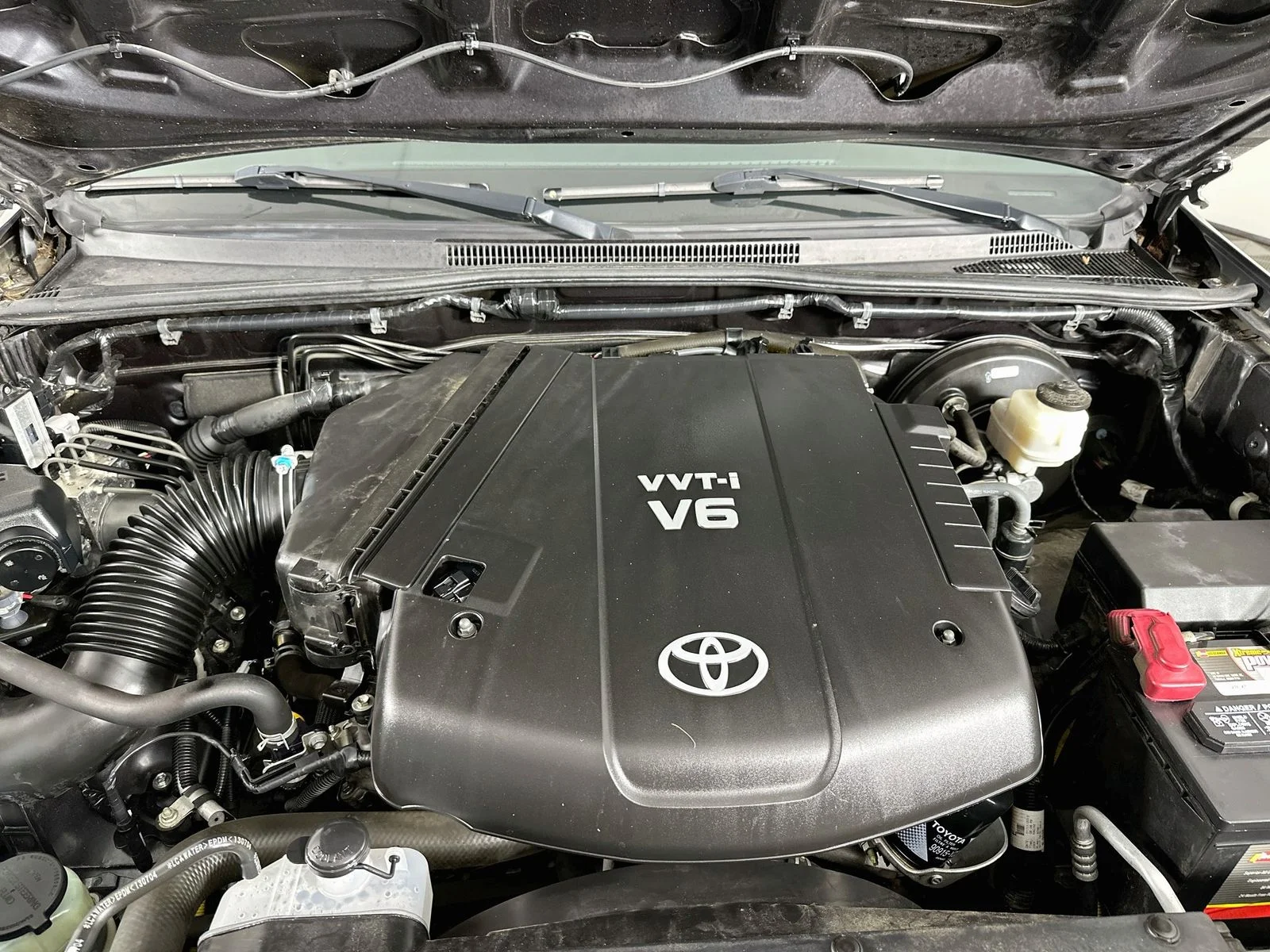 Used 2014 Magnetic Gray Metallic Toyota PreRunner image 28