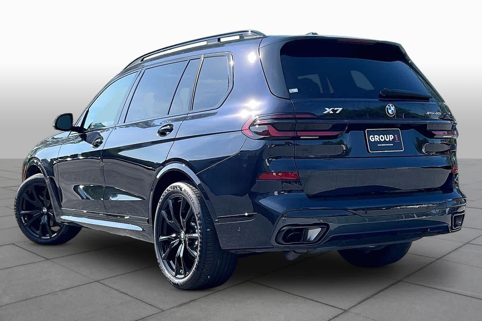 Used 2025 Carbon Black Metallic BMW xDrive40i image 11