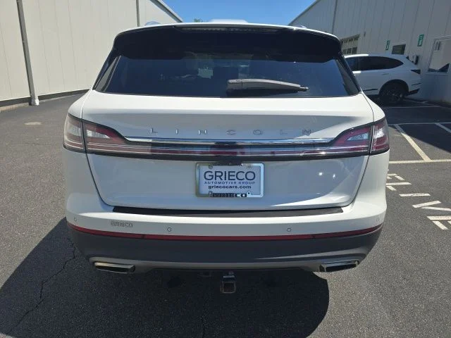 Used 2022 White Lincoln Reserve image 6