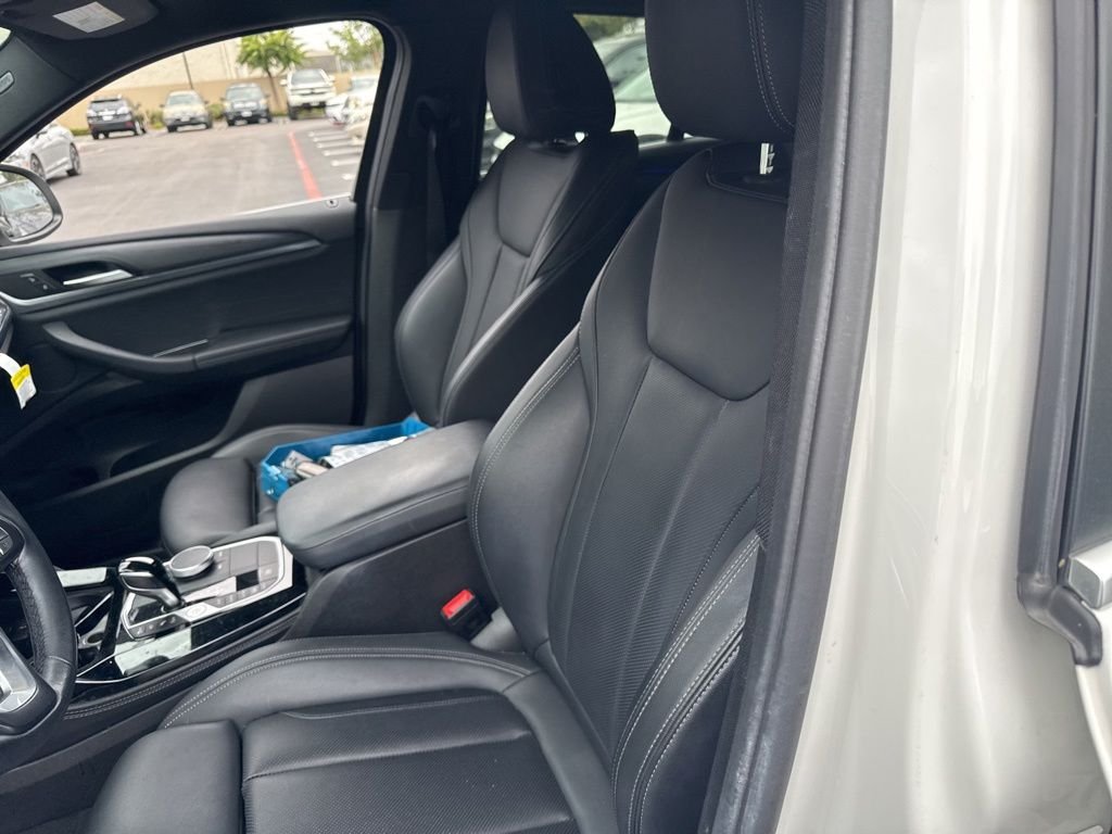 2022 BMW X4 30i - Photo 6