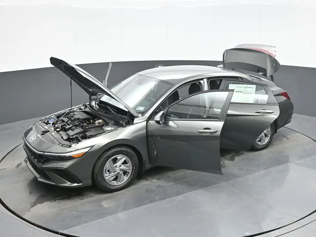 New 2026 Gray Hyundai SE image 28