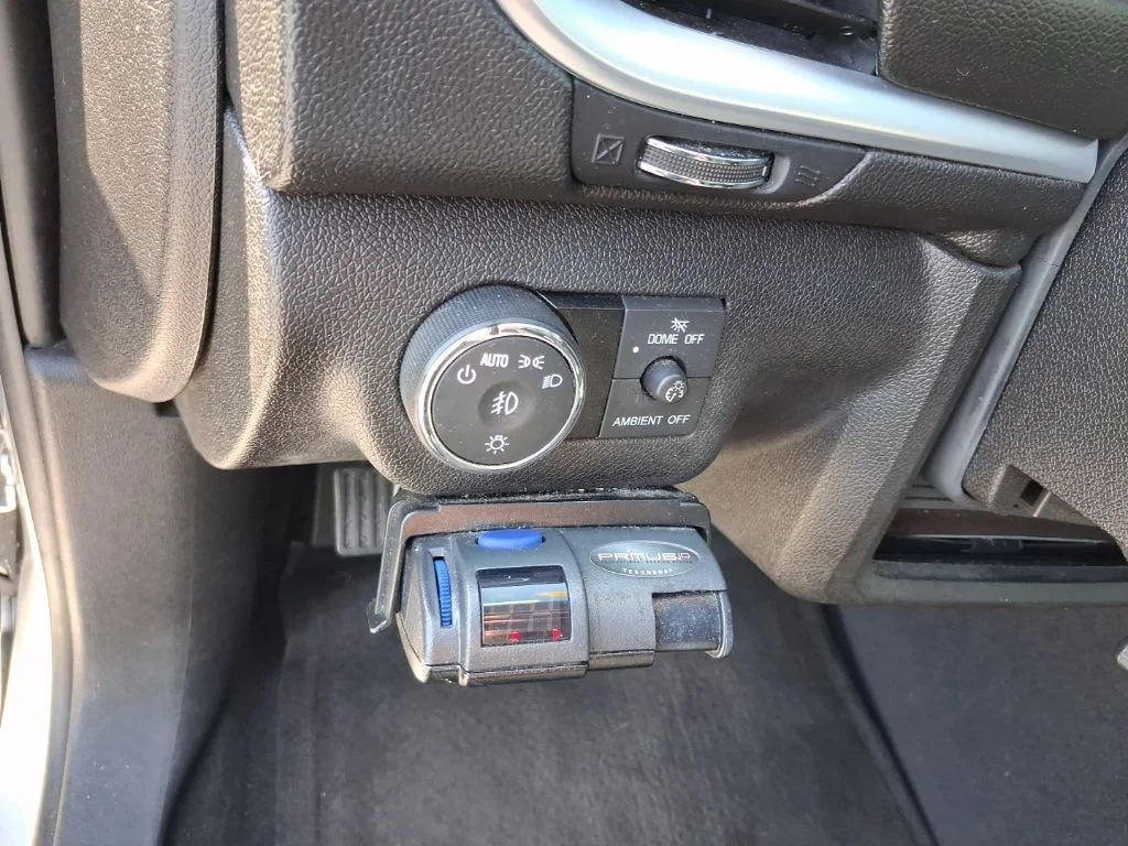 Used 2016 Silver Chevrolet 2LT image 31