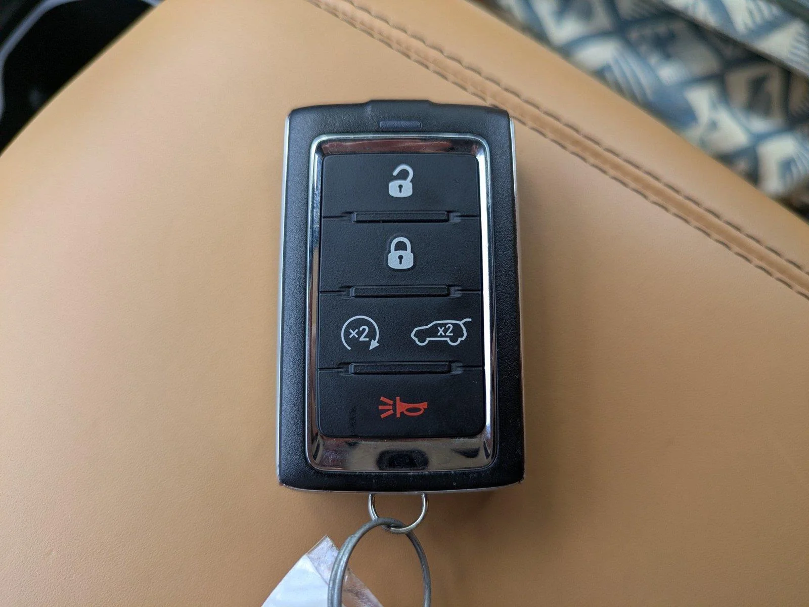 Used 2023 Diamond Black Crystal Pearlcoat Jeep Summit image 30