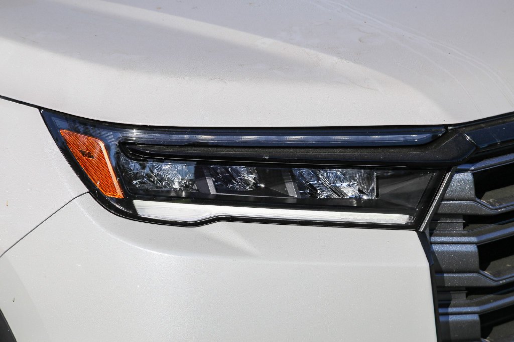 New 2026 Platinum White Pearl Honda TrailSport image 11
