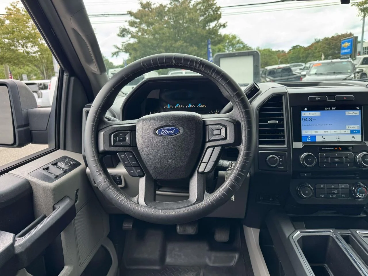 Used 2017 Shadow Black Ford XL image 16