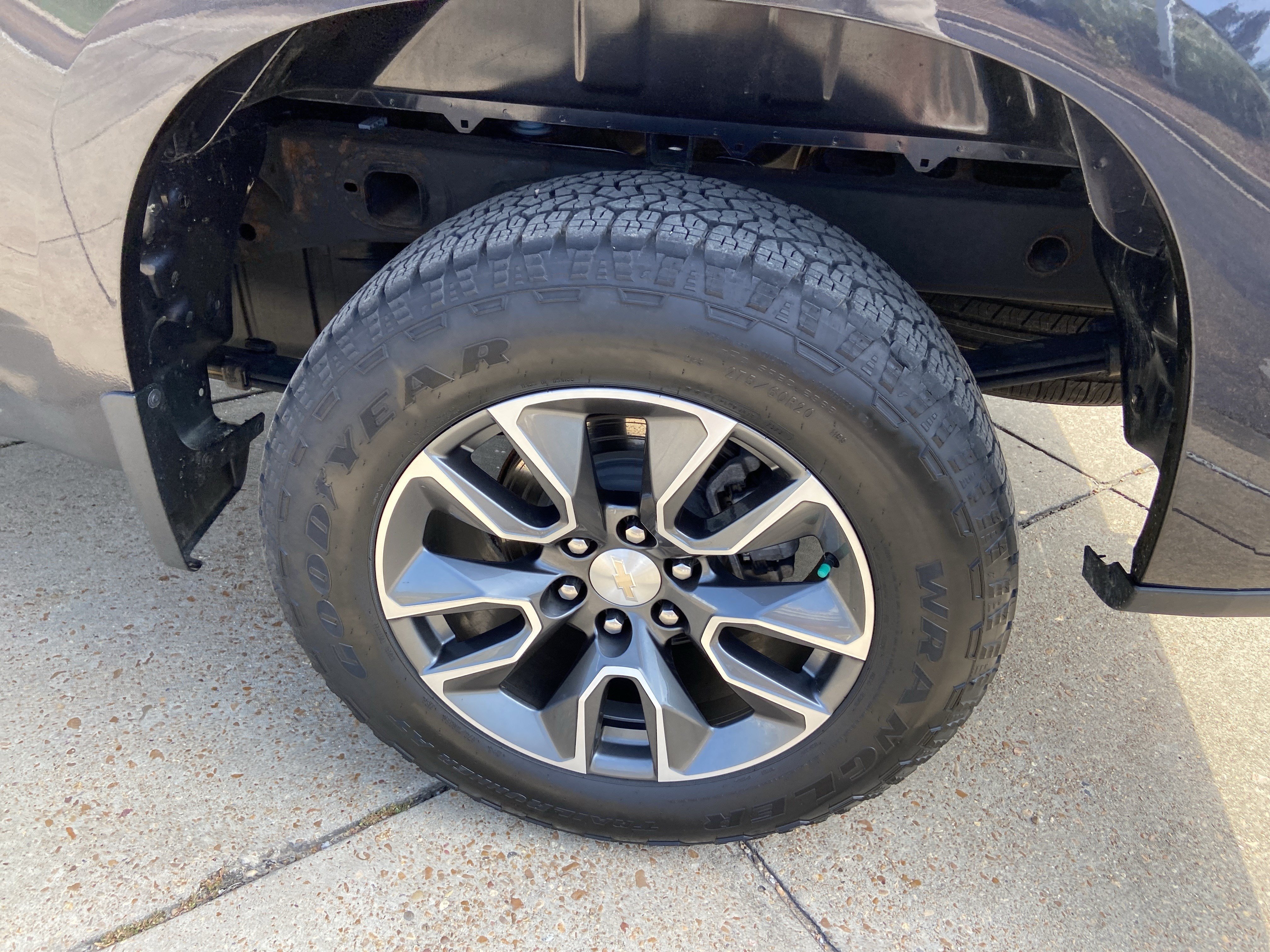 Used 2023 Dark Ash Metallic Chevrolet LT image 31