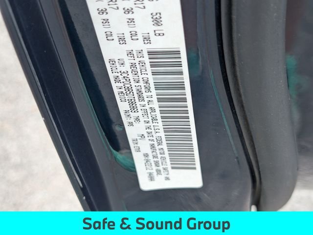Used 2013 Blue Dodge SXT image 28