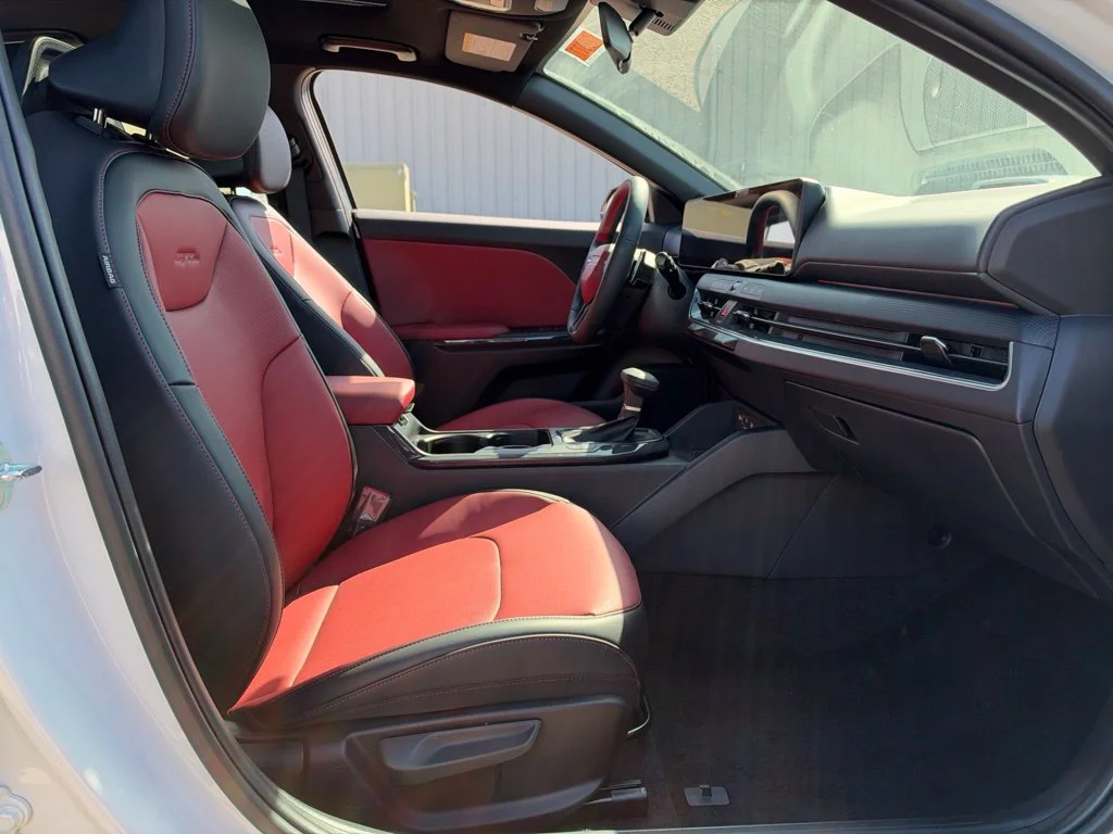 New 2027 White Kia GT-Line image 18
