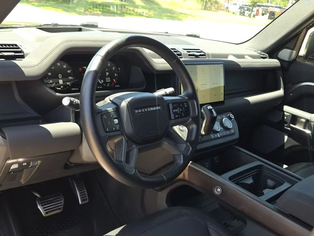 2023 Land Rover Defender X - Photo 16