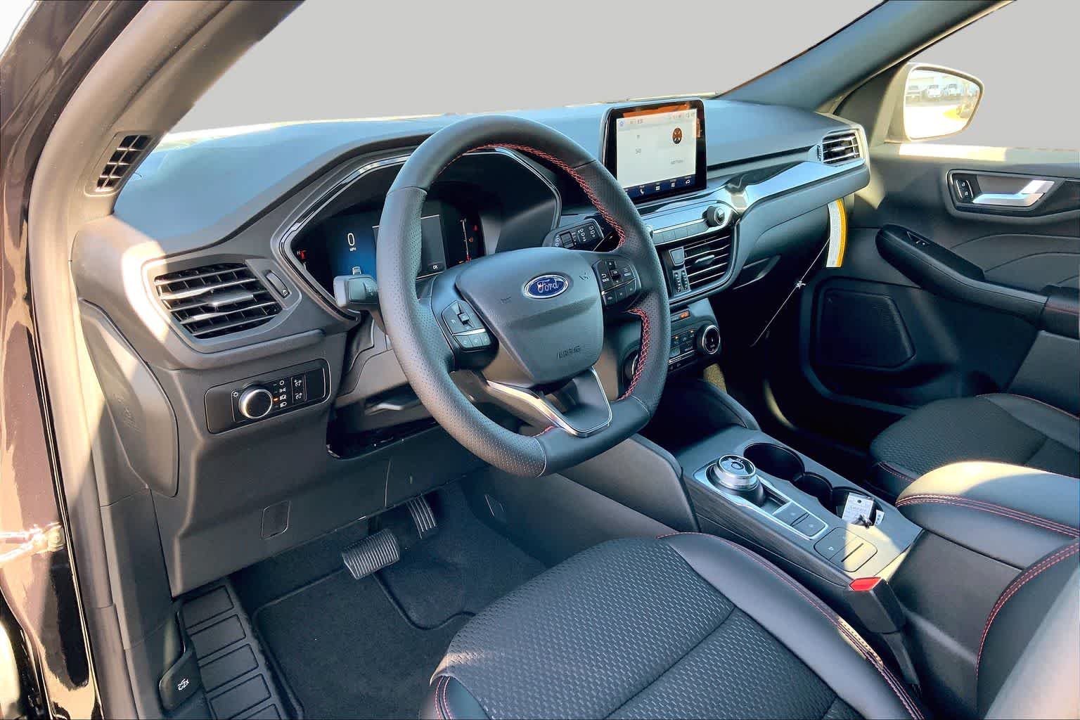 New 2026 Agate Black Metallic Ford ST-Line image 8