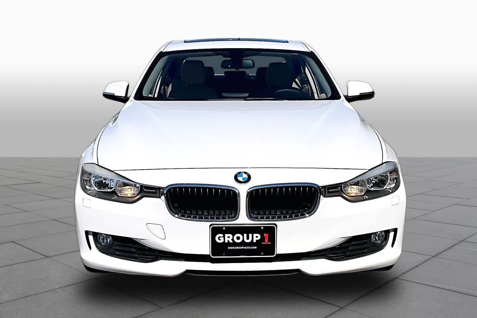 Used 2013 Alpine White BMW 328i xDrive image 4