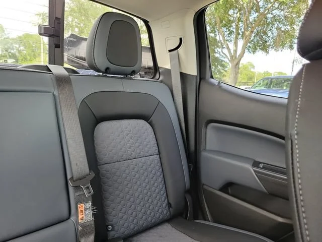 2021 Chevrolet Colorado Z71 - Photo 18