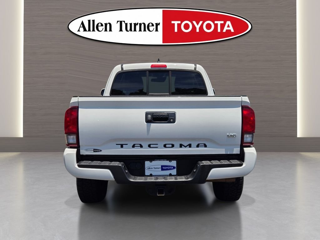 Used 2020 White Toyota SR image 7