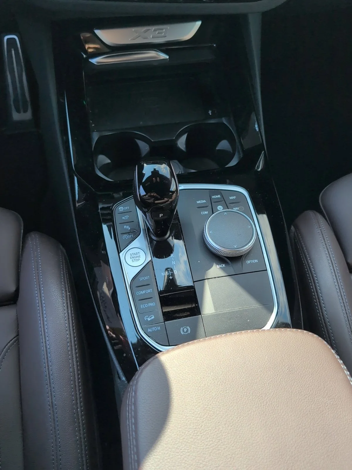 Used 2024 White BMW  image 10