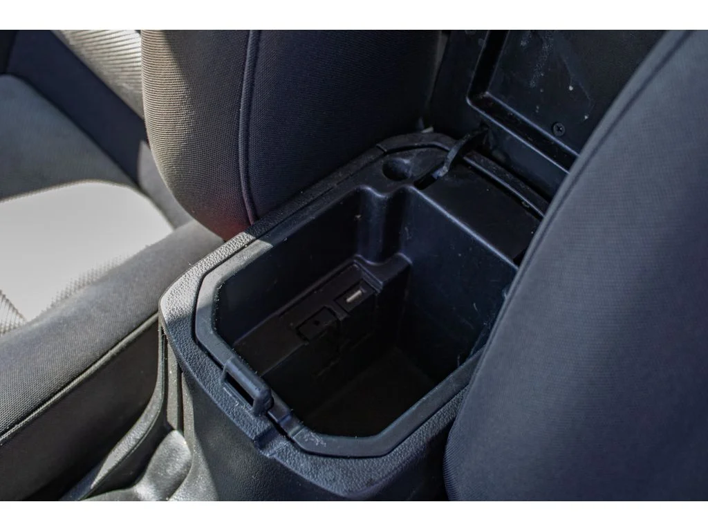 Used 2015 Summit White Chevrolet LS image 31