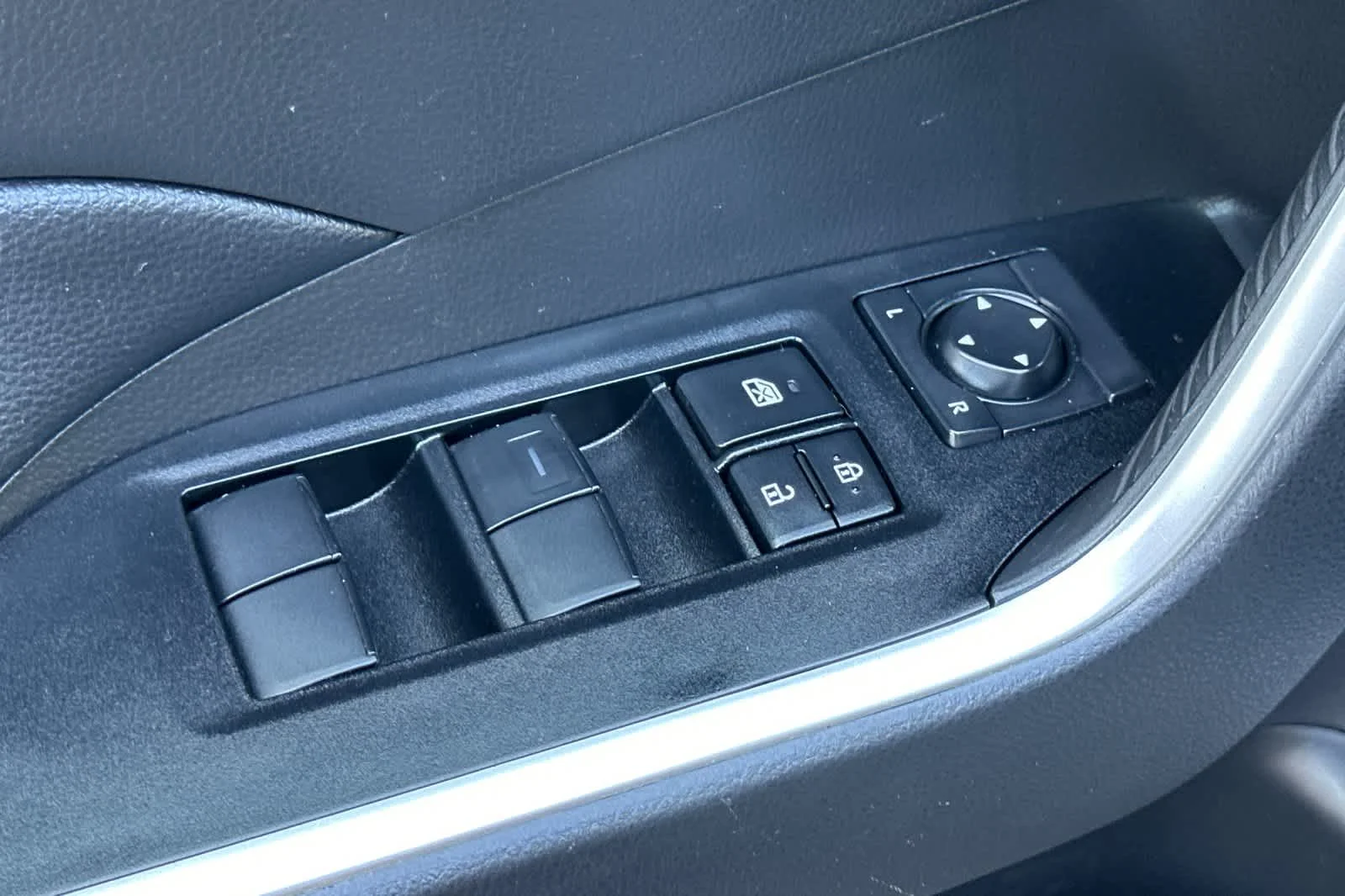 Certified Used 2025 Silver Sky Metallic Toyota LE image 13