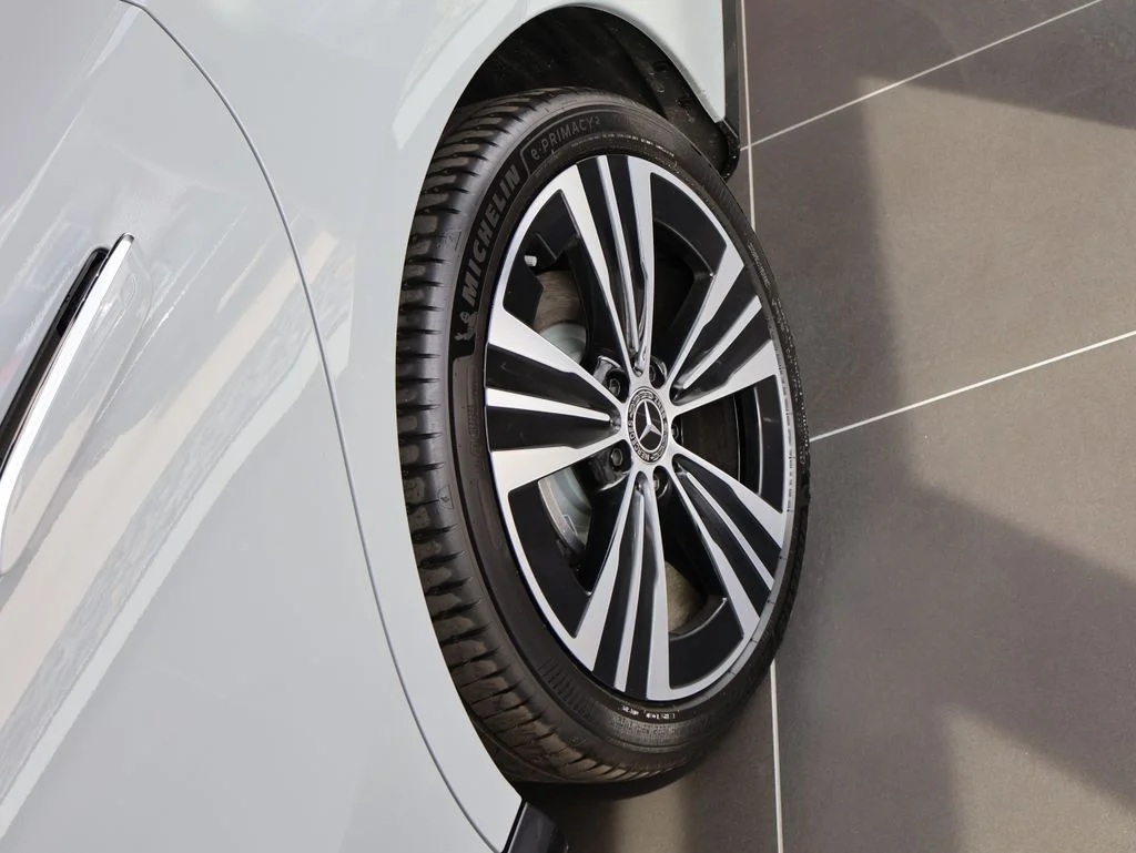 New 2027 MANUFAKTUR Alpine Grey Mercedes-Benz CLA 350 image 39