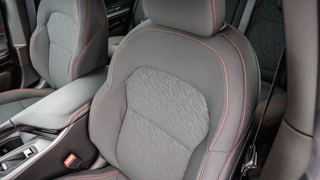 New 2026 Diamond Black Dodge R/T image 29