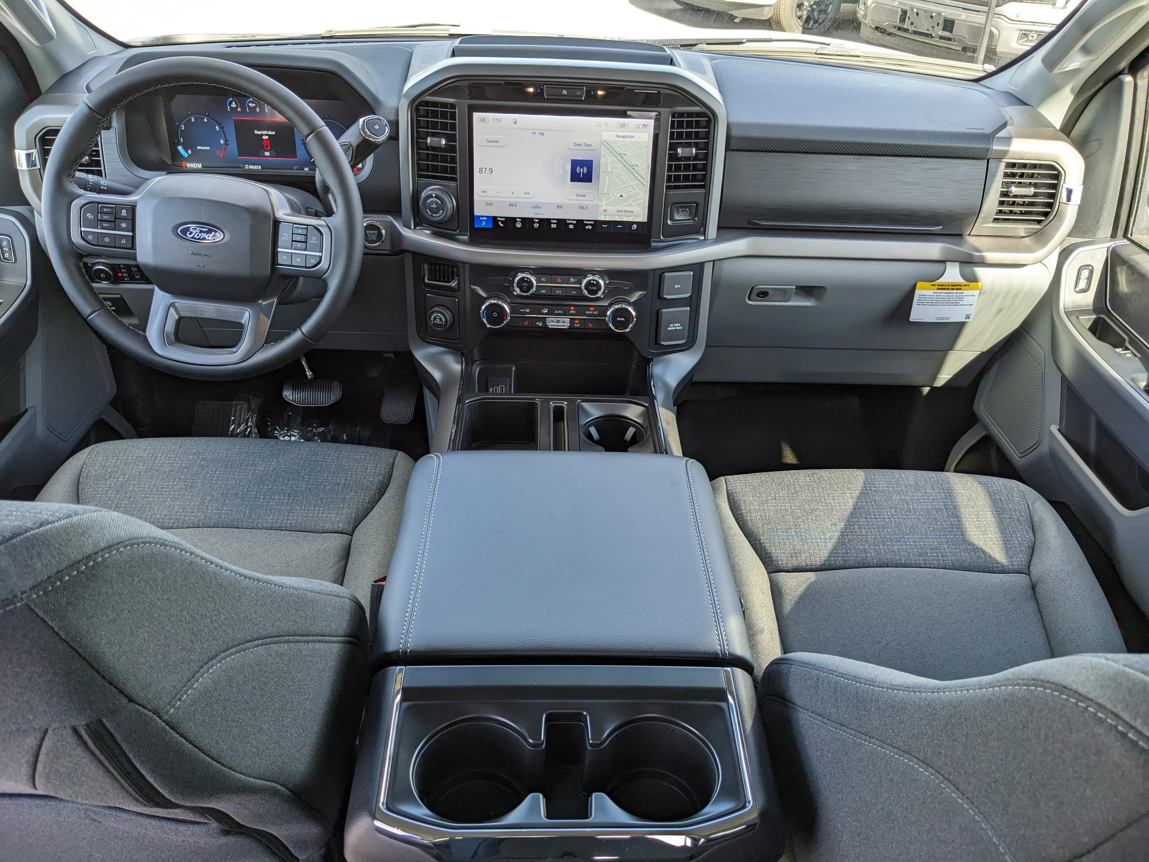 New 2026 Oxford White Ford XLT image 13