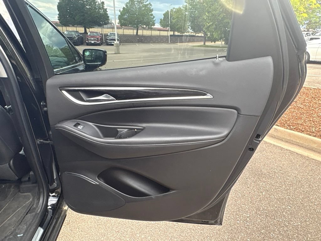 Used 2019 Includes Spectra Gray lower exterior accent color.) Buick Avenir image 23