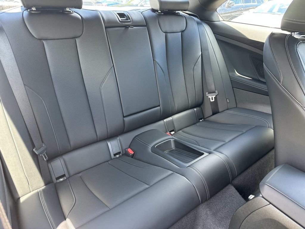 2025 BMW 2 Series 230i - Photo 12