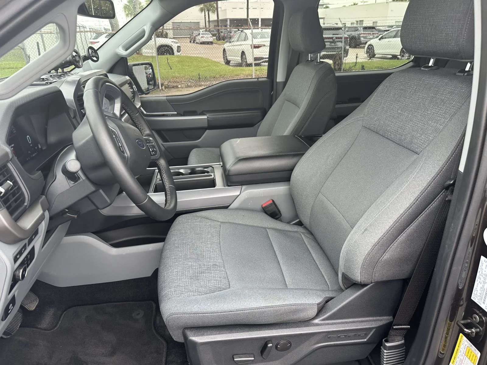 Used 2024 Black Ford XLT image 12