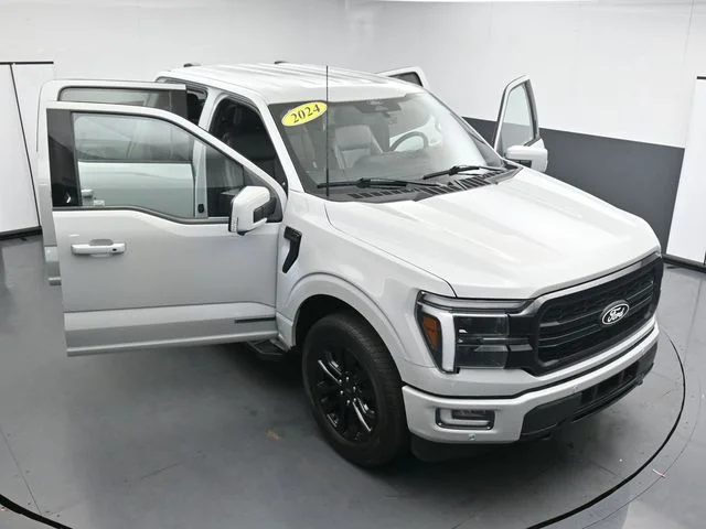 Used 2024 White Ford Lariat image 36