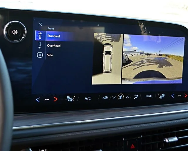 2026 Chevrolet Suburban LT - Photo 38