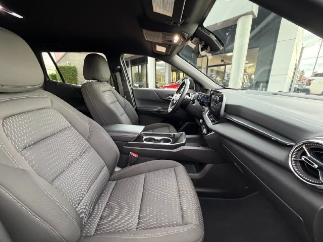 Used 2025 Black Chevrolet LT image 32